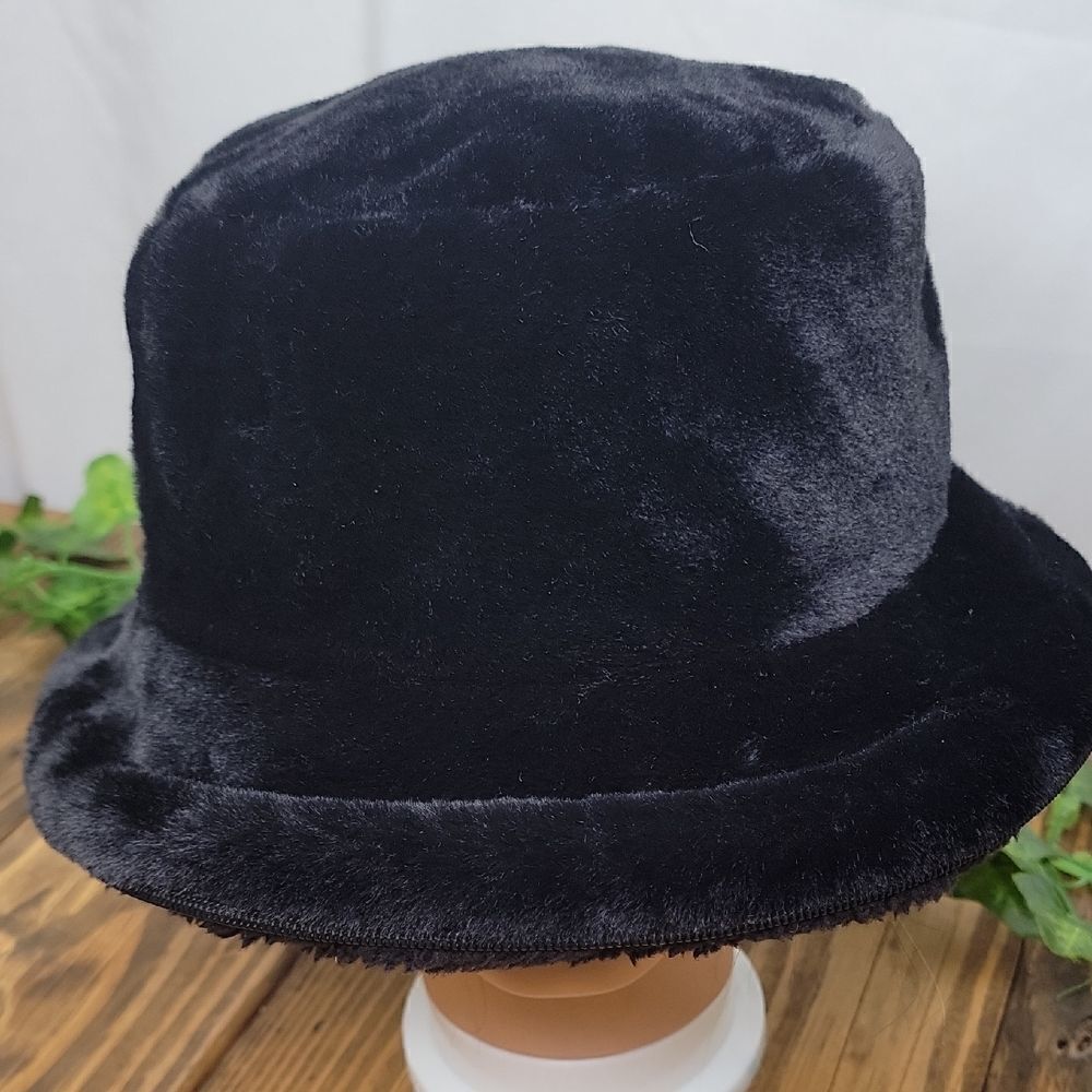 Unknown Brand. Black Velvet Bucket Hat. Beautiful. OSFA. EUC